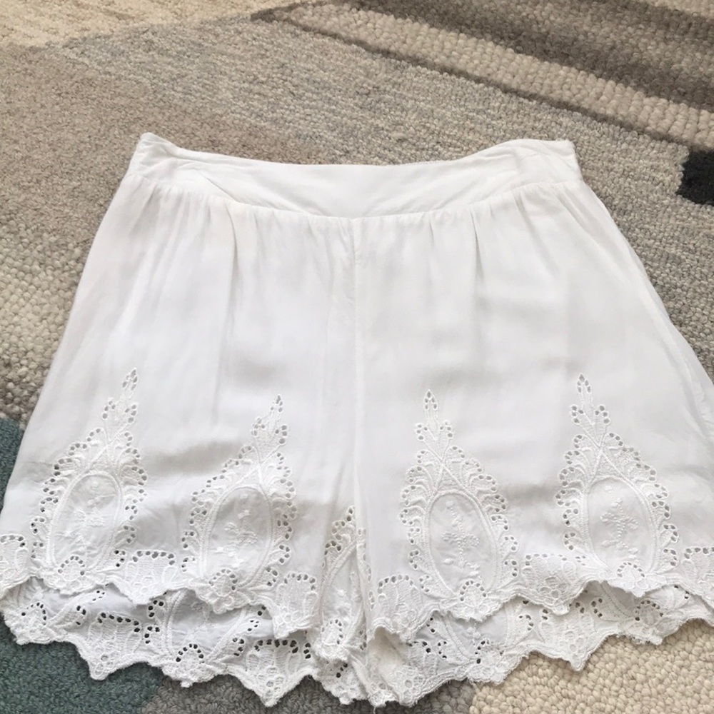 Beautiful breezy white summer shorts.
